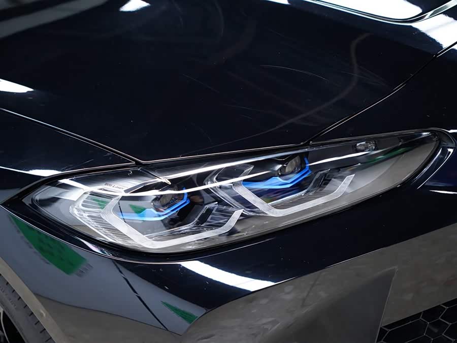 BMW M4 2024 imagem de carro #17