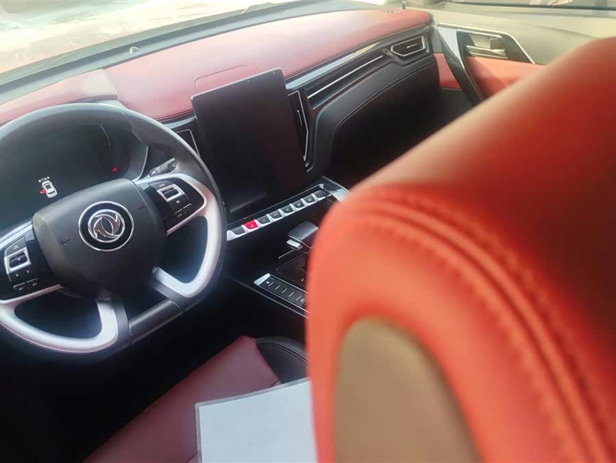 Forthing T5 2019 imagem de carro #17