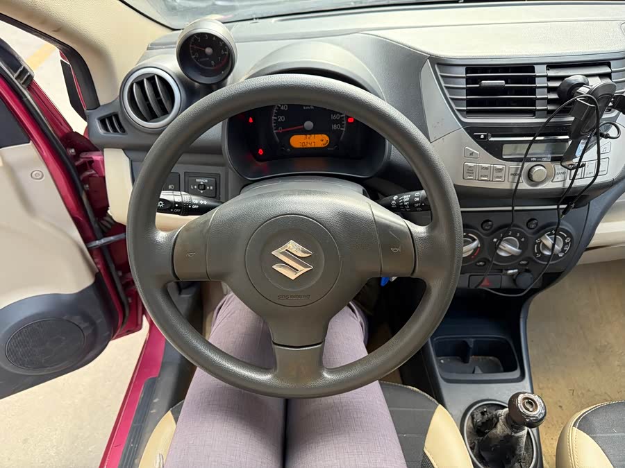 Suzuki Alto 2010 car image #17