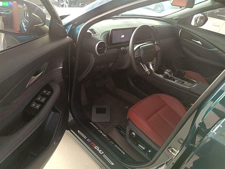 Forthing T5 EVO 2023 #17 Forthing T5 EVO 2023 car image #17