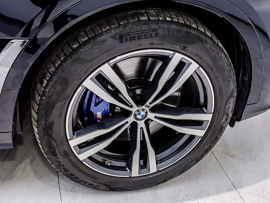 BMW X7 2022 immagine di auto #17