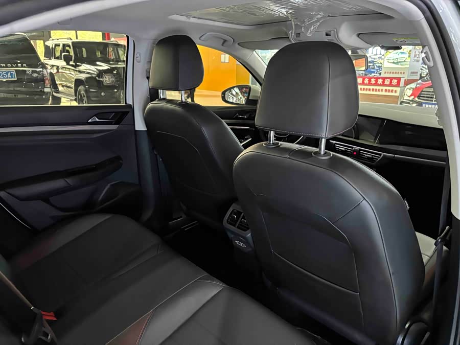 Volkswagen Bora 2020 car image #17