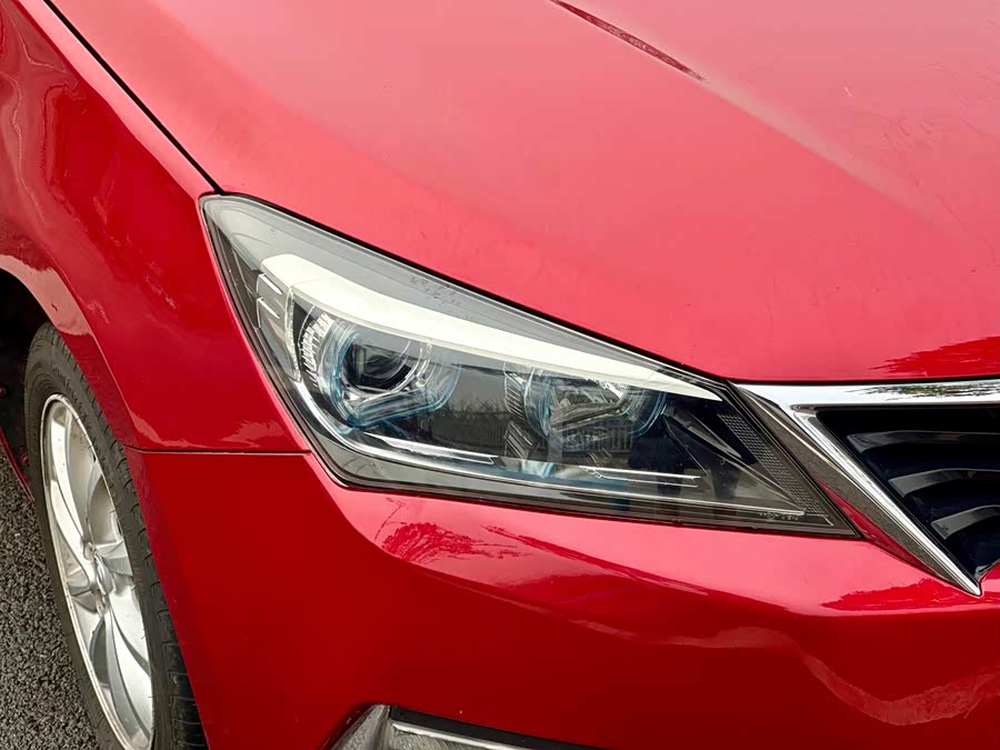 Changan Alsvin V7 2015 car image #17