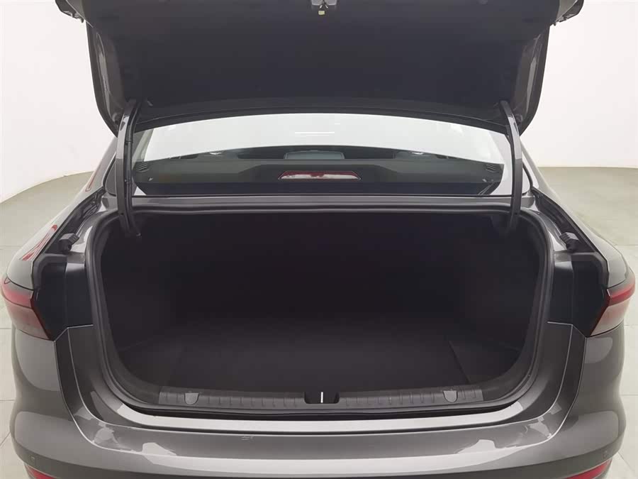 GEELY Emgrand 2023 car image #17