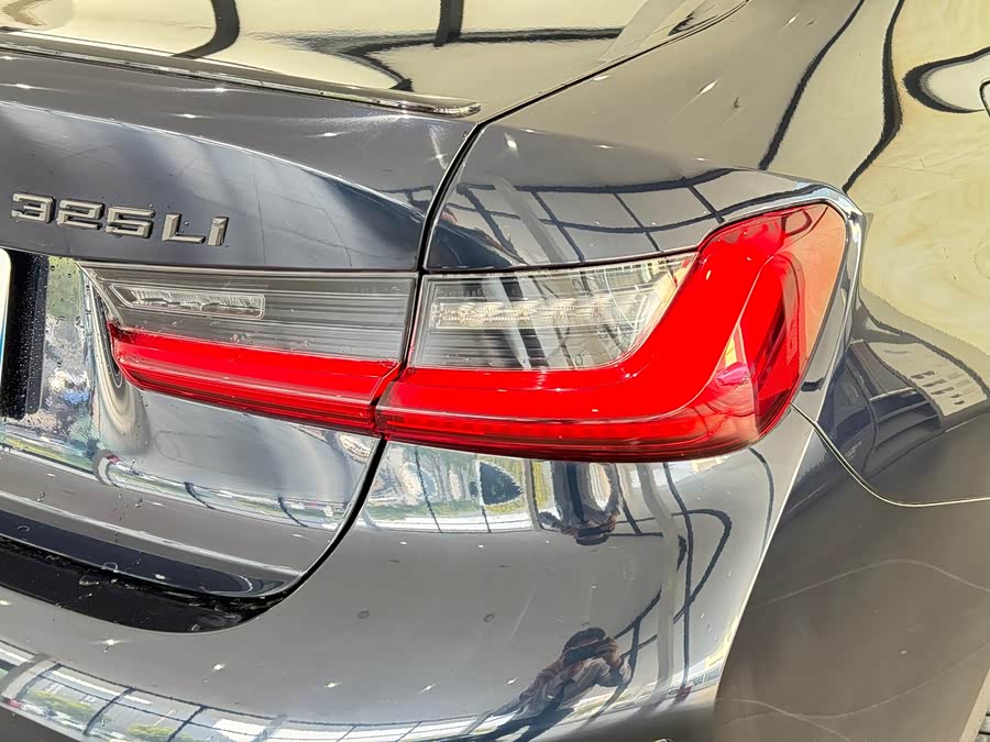 BMW 3 Series 2023 #17 BMW 3 Series 2023 immagine di auto #17