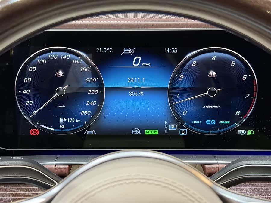 Mercedes-Benz Maybach GLS 2021 car image #17