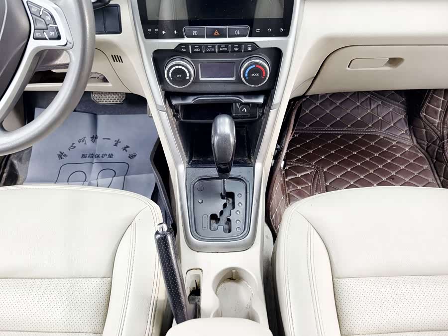 Chery Tiggo 3 2015 #17 Chery Tiggo 3 2015 immagine di auto #17