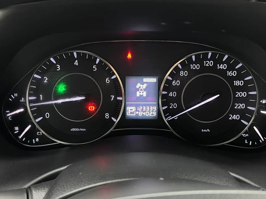 日产 途乐 2018 汽车图片 #17