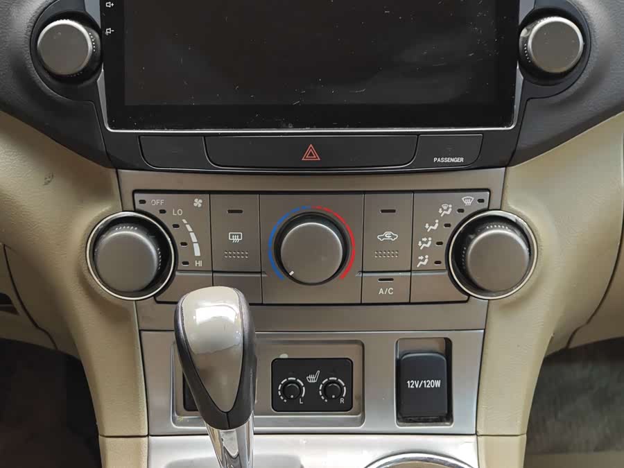 Toyota Highlander 2011 car image #17