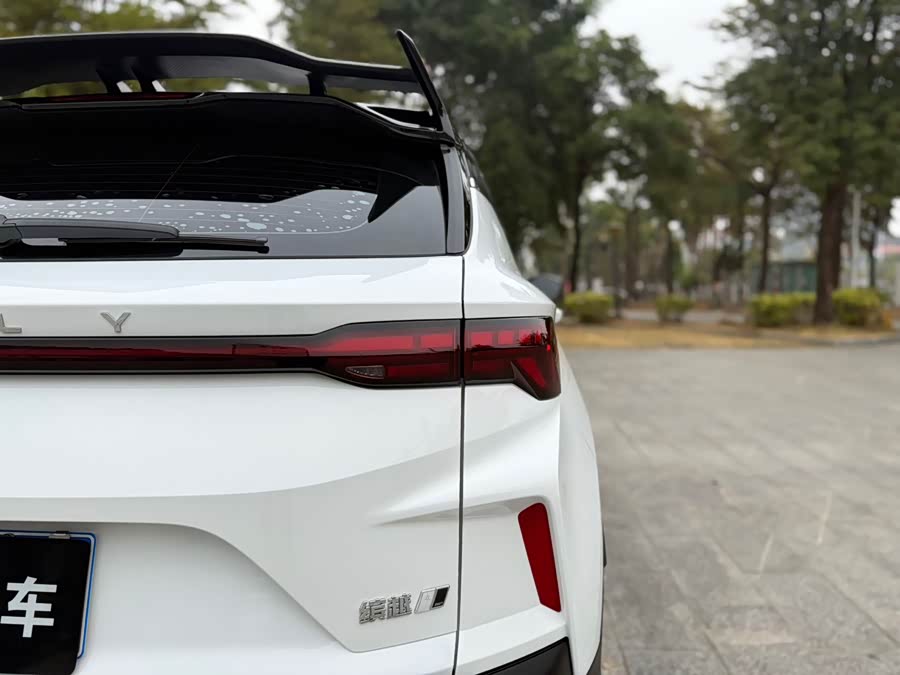 GEELY Coolray 2022 car image #17