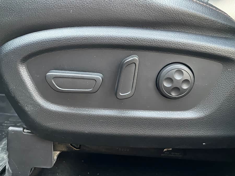 GAC Trumpchi GS8 2018 car image #17