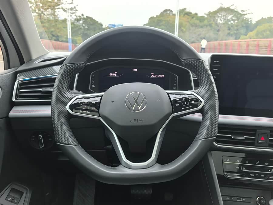 Volkswagen Tiguan L New Energy 2022 изображение автомобиля #17