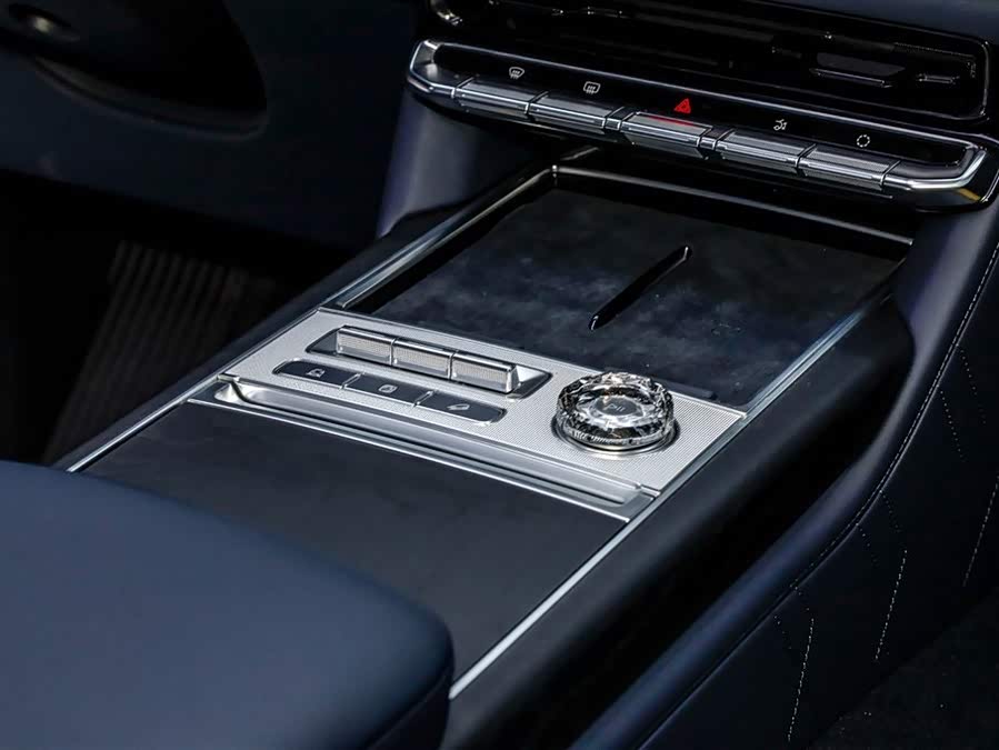 Zeekr 9X 2025 car image #17