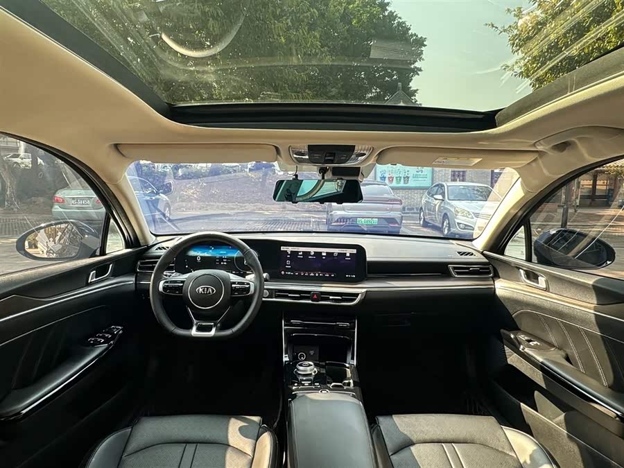 Kia K5 2020 imagem de carro #17