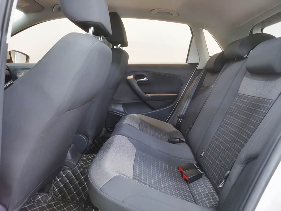 Volkswagen Polo 2019 immagine di auto #17