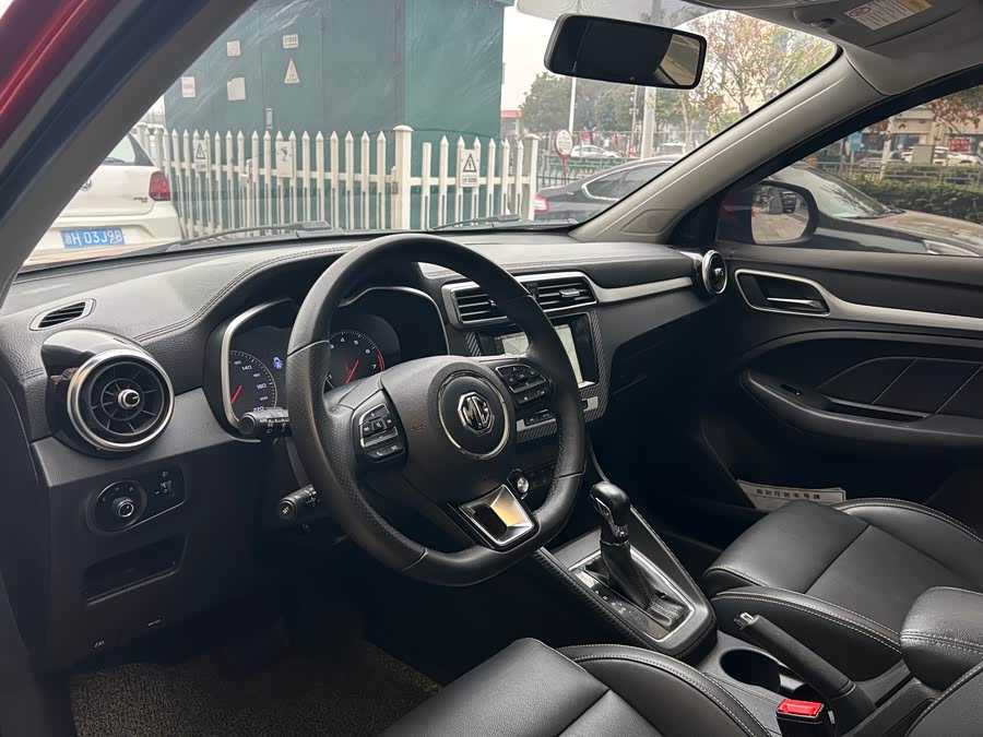 MG ZS 2017 #17 MG ZS 2017 car image #17