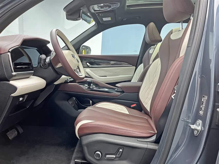 GEELY Monjaro 2022 car image #17