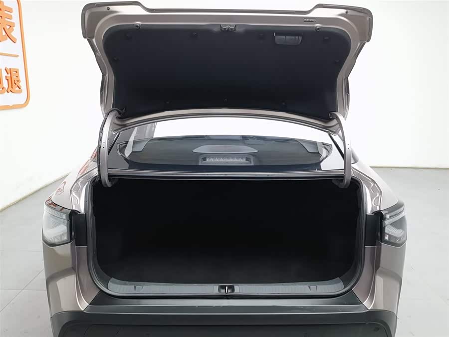 Toyota bZ3 2023 immagine di auto #17