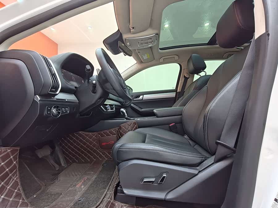 BYD Tang 2018 #17 BYD Tang 2018 car image #17
