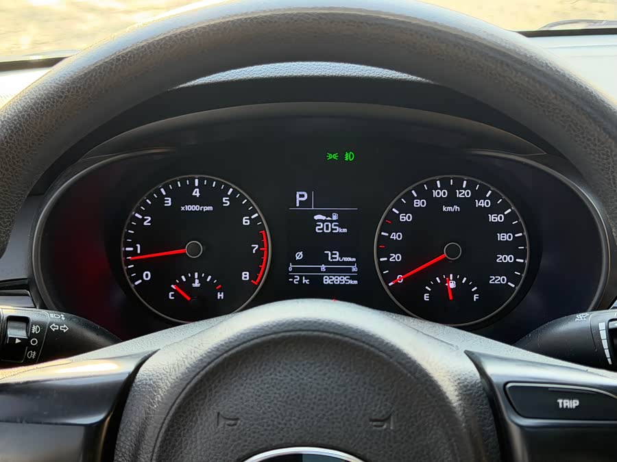 Kia K2 2018 imagen de coche #17