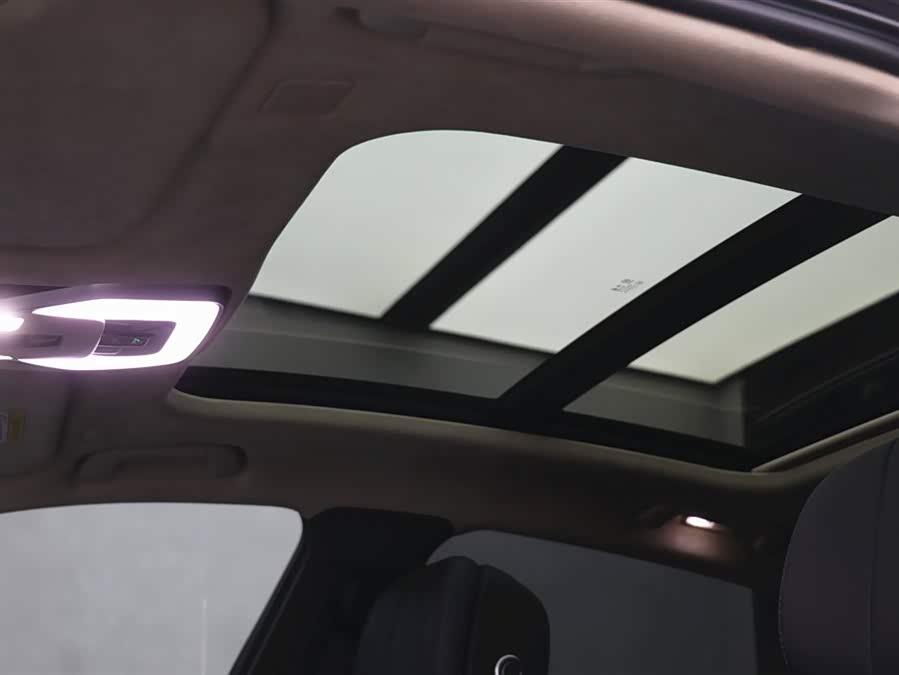 HongQi H9 2020 car image #17