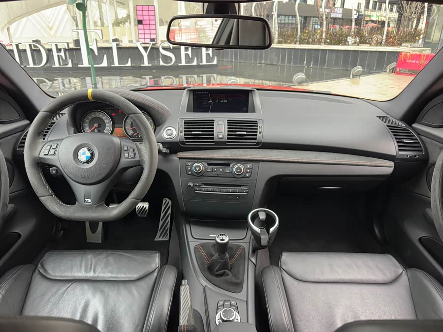 BMW 1 Series M 2012 car image #17