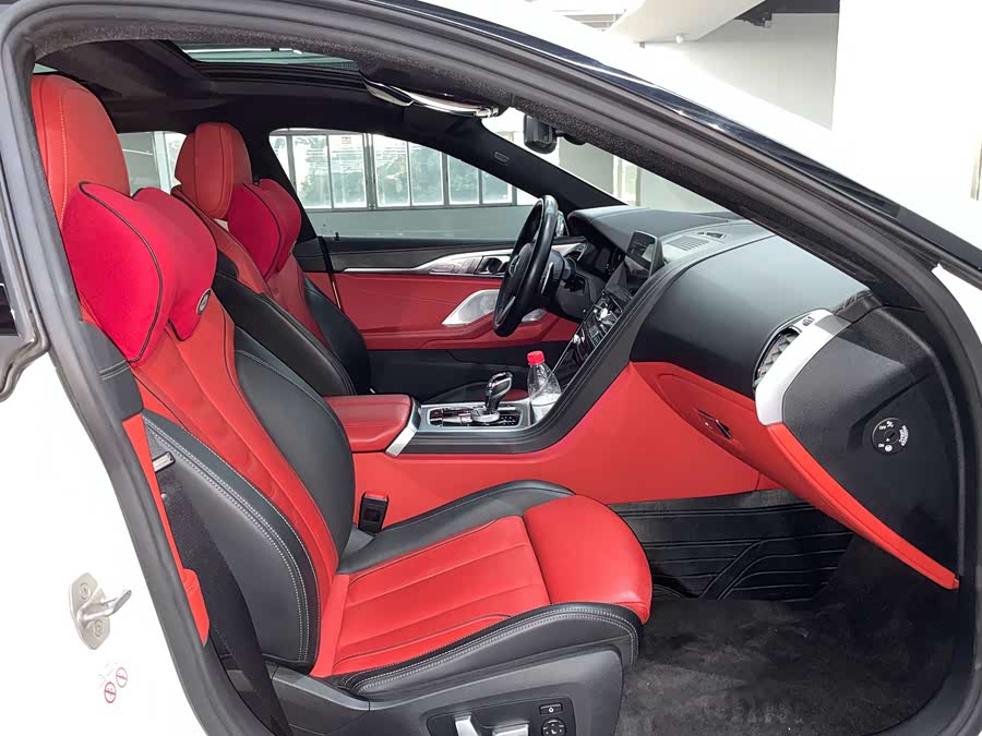 BMW 8 Series 2021 car image #17