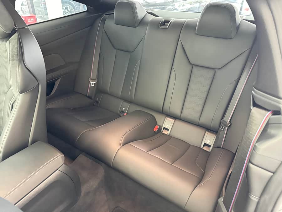 BMW M4 2023 imagen de coche #17