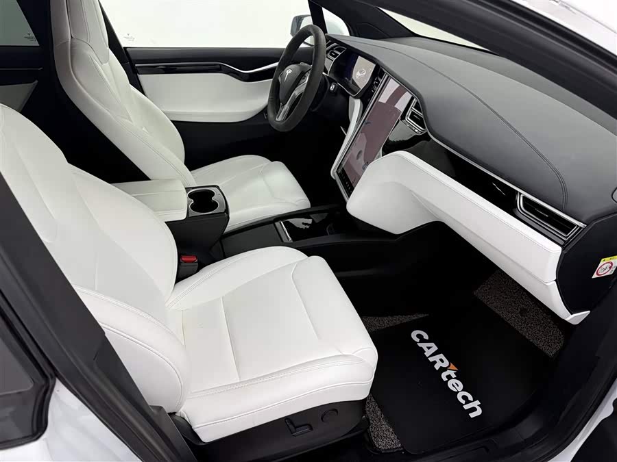Tesla Model X 2018 #17 Tesla Model X 2018 car image #17