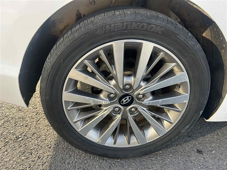 Hyundai Mistra 2018 car image #17