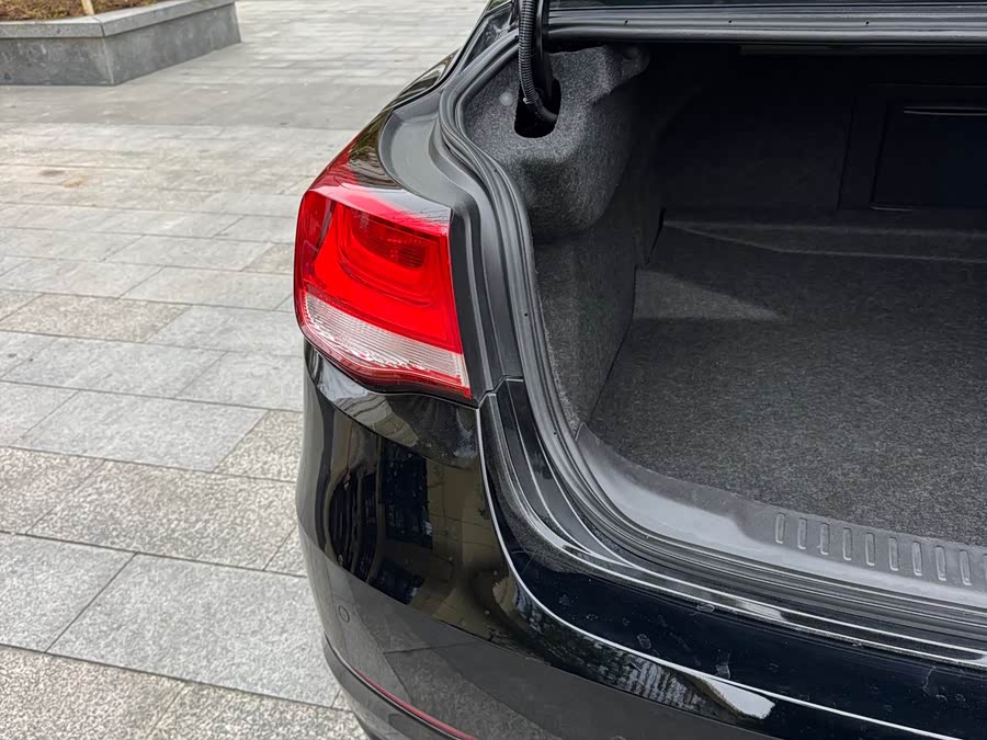 Chevrolet Malibu 2018 car image #17