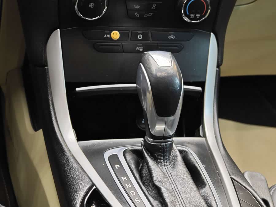 Ford Edge 2016 #17 Ford Edge 2016 car image #17