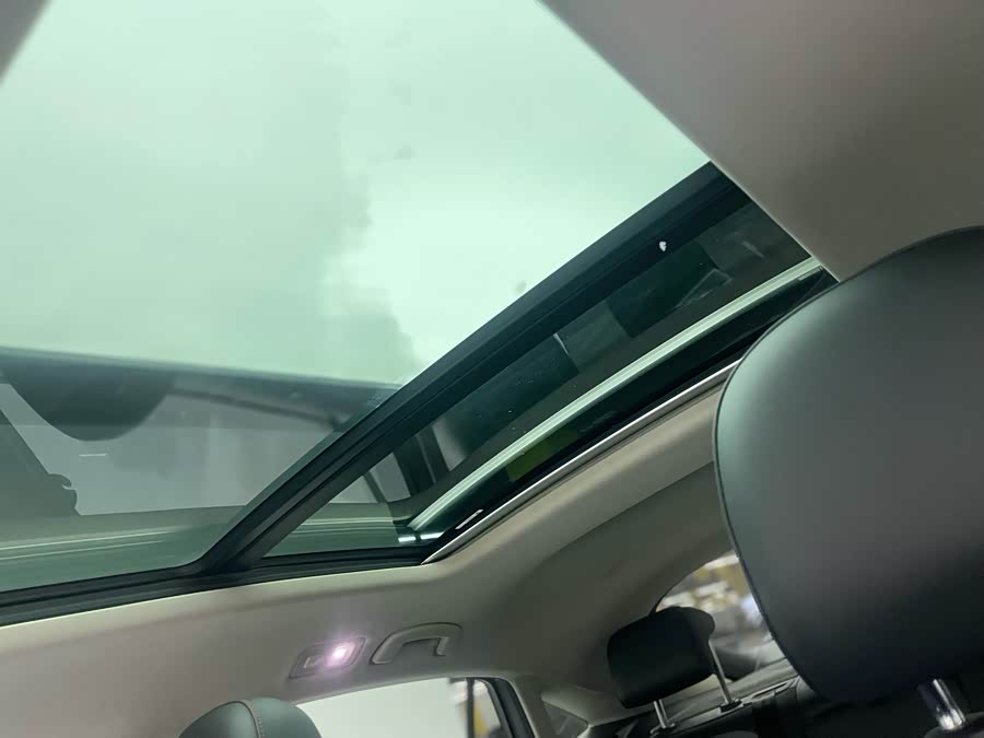 Volkswagen Tiguan X 2021 car image #17