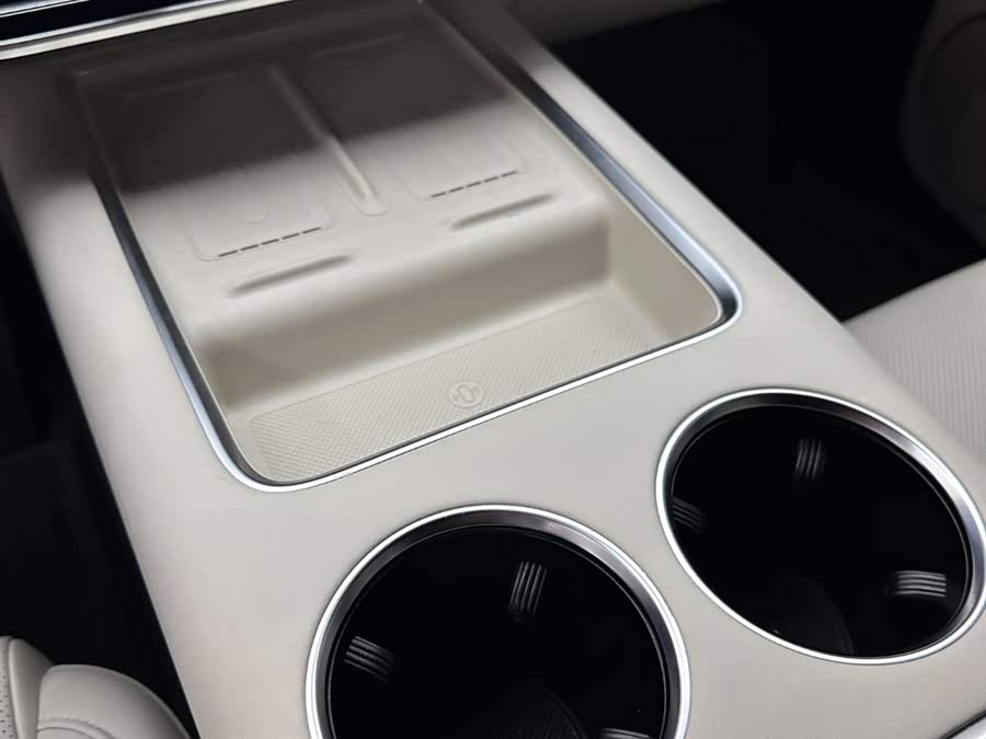 Li L9 2024 imagen de coche #17