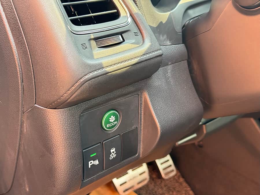 Honda VEZEL 2015 car image #17