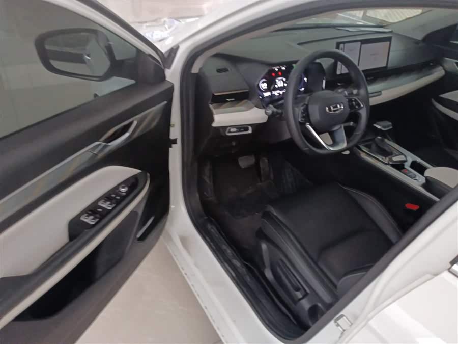 GEELY Emgrand L 2022 #17 GEELY Emgrand L 2022 صورة سيارة #17