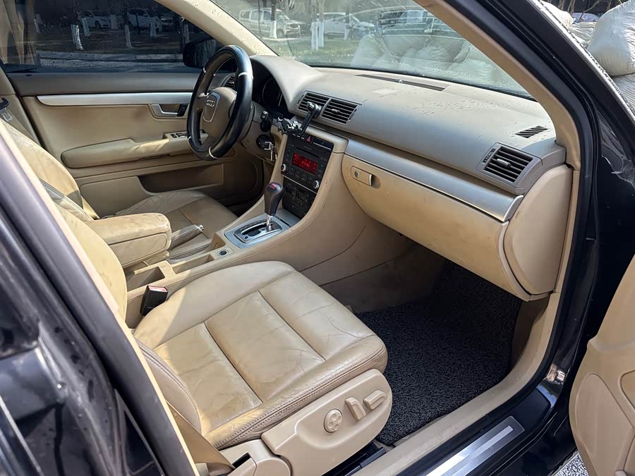 Audi A4 2008 immagine di auto #17