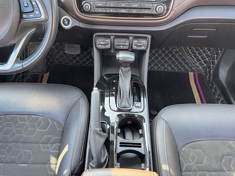 广汽传祺 传祺GS3 2019 汽车图片 #17