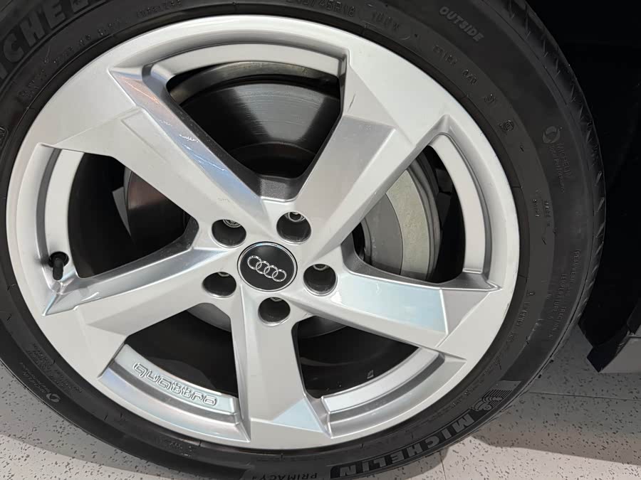 Audi A4 (Imported) 2017 #17 Audi A4 (Imported) 2017 صورة سيارة #17