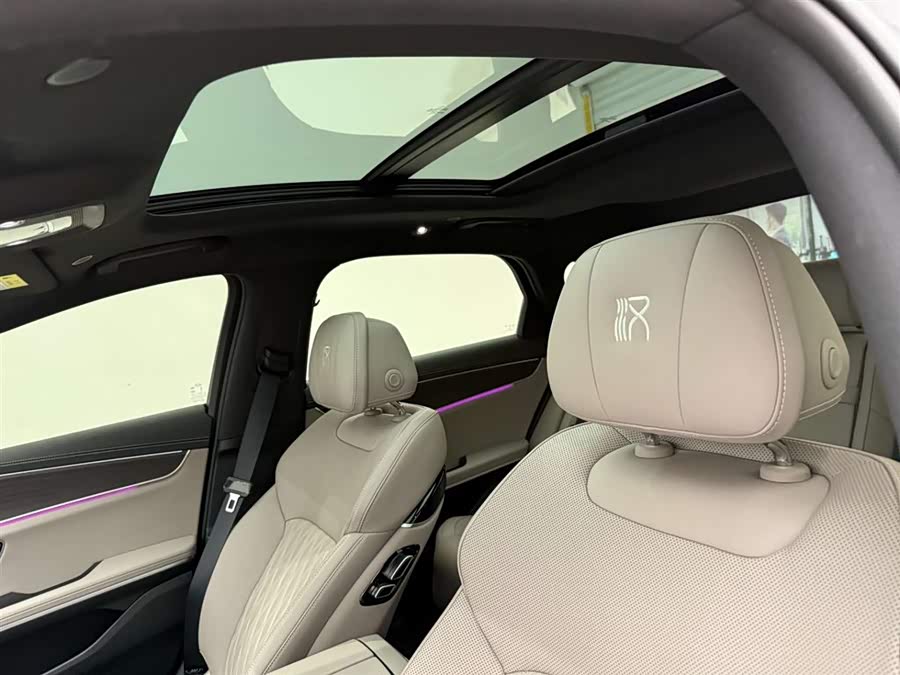 BYD Han 2024 car image #17