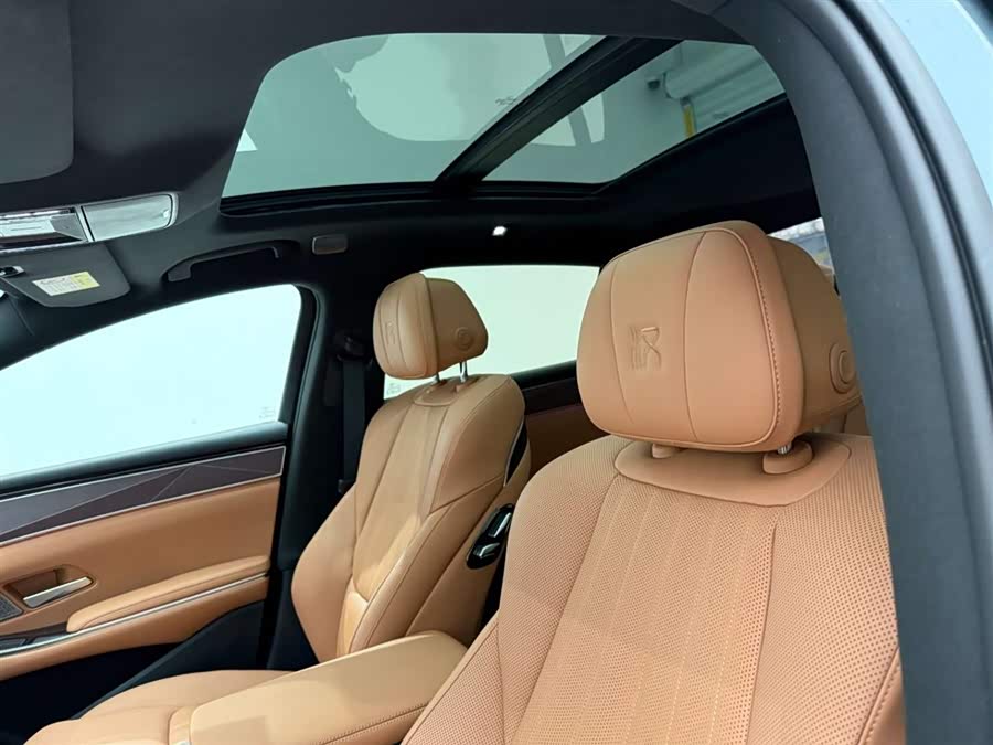 BYD HanL 2025 #17 BYD HanL 2025 car image #17