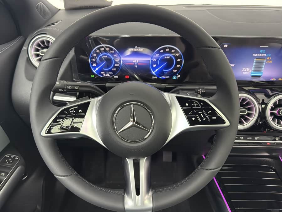 Mercedes-Benz EQA Class 2025 #17 Mercedes-Benz EQA Class 2025 immagine di auto #17