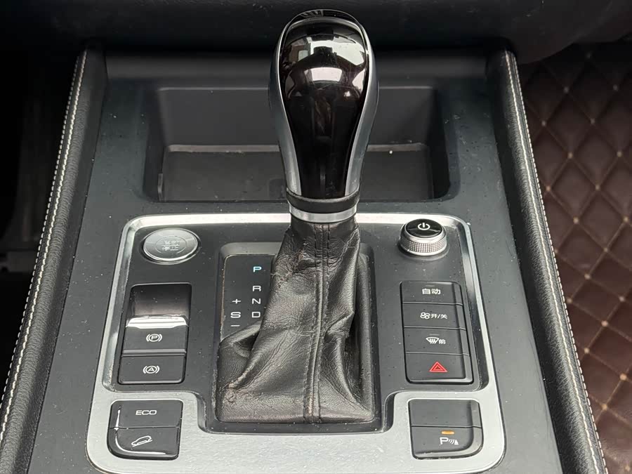 BYD Tang 2018 car image #17