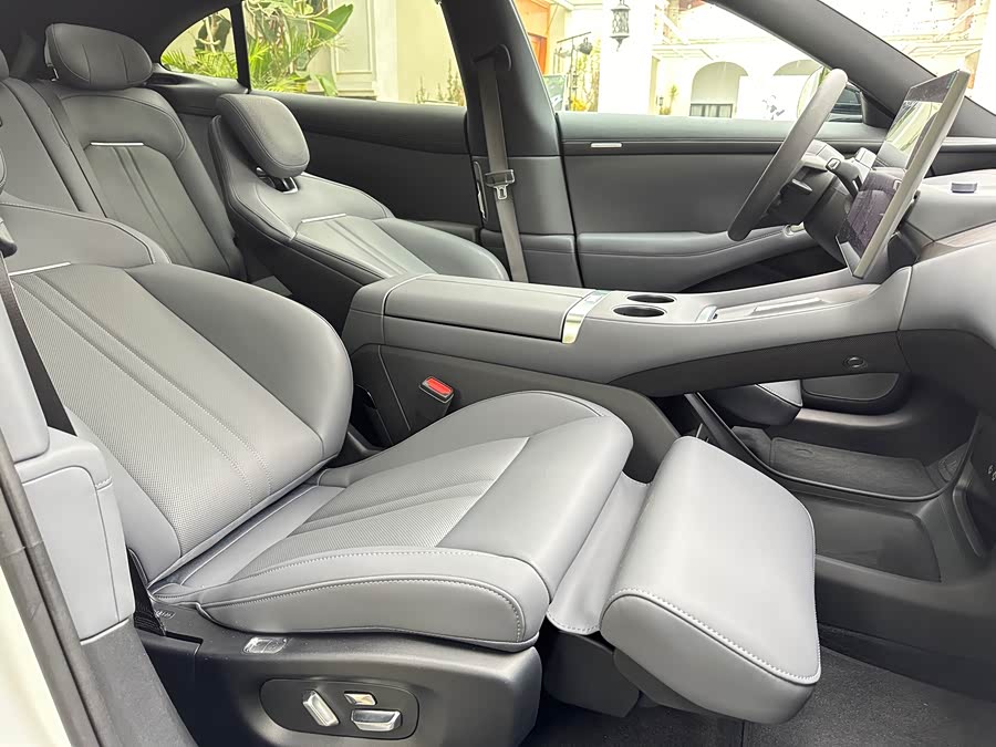 小米汽车 小米YU7 2025 汽车图片 #17