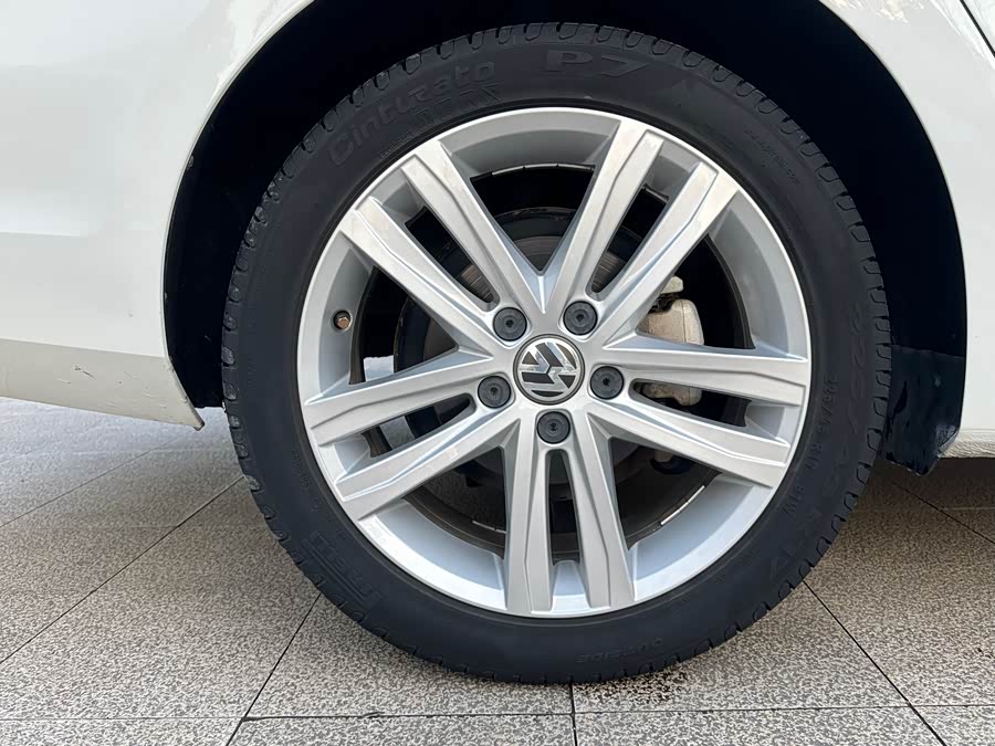 Volkswagen Sagitar 2018 immagine di auto #17