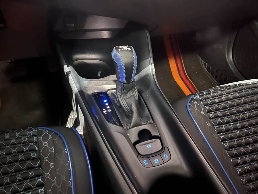 Toyota C-HR 2023 immagine di auto #17