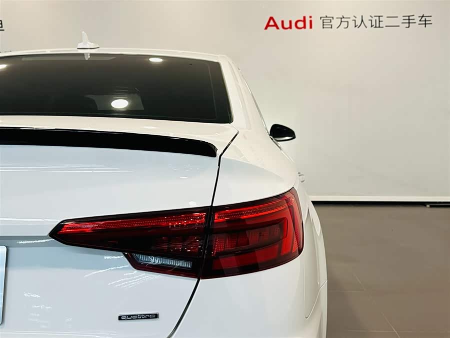 Audi A4L 2017 car image #17