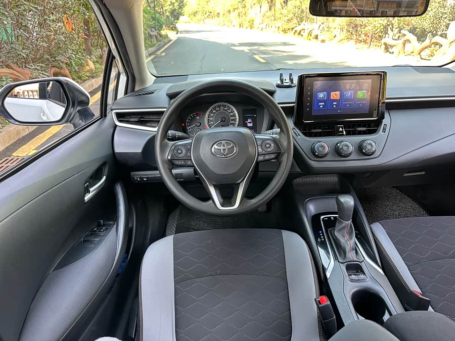 Toyota Corolla 2023 car image #17