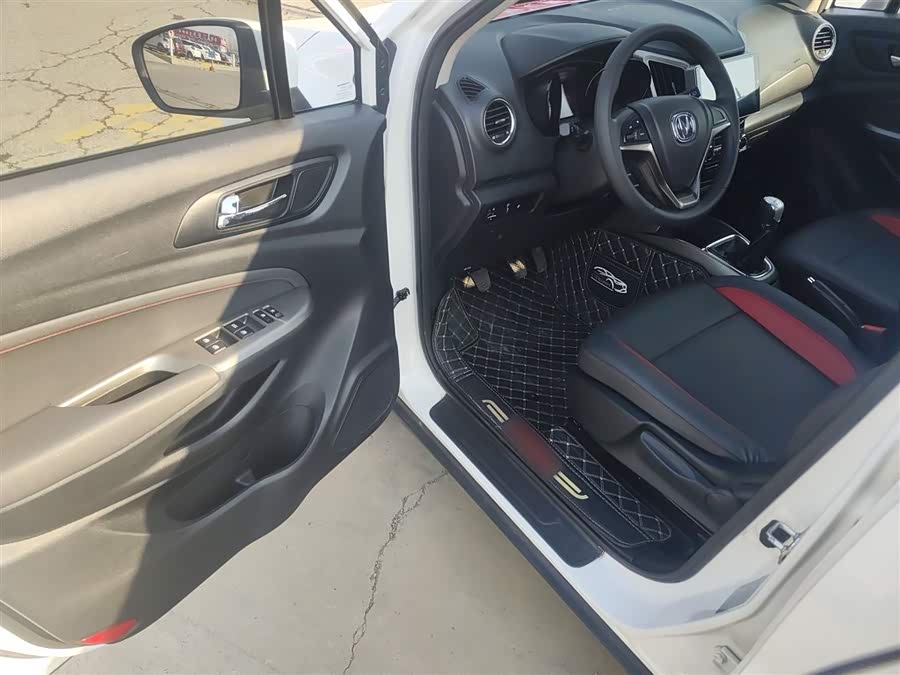 Changan CS15 2017 #17 Changan CS15 2017 immagine di auto #17