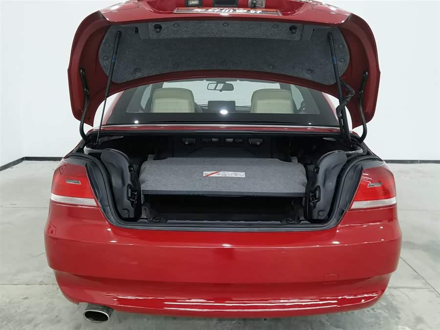 BMW 3 Series (Imported) 2010 car image #17